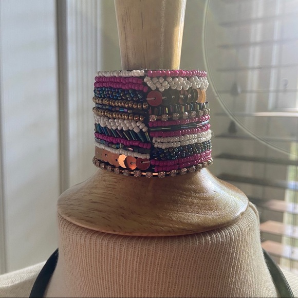 mark. Beaded back lace and bracelet set pink/gold - Picture 3 of 8